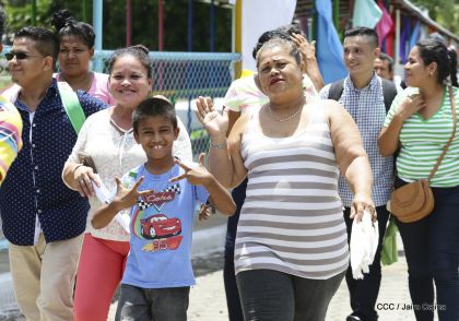 Reclusos reciben beneficio de convivencia familiar en Nicaragua