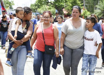 Reclusos reciben beneficio de convivencia familiar en Nicaragua