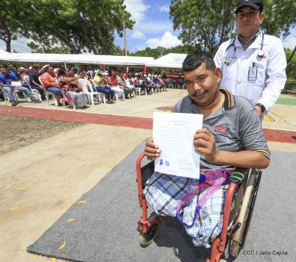 Reclusos reciben beneficio de convivencia familiar en Nicaragua
