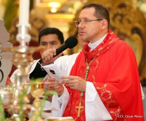 Monseñor René Sándigo asume como nuevo obispo de León y Chinandega