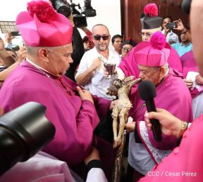 Monseñor René Sándigo asume como nuevo obispo de León y Chinandega