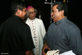 Miles de feligreses festejan el año nuevo con solemne procesión del Santísimo y eucaristía