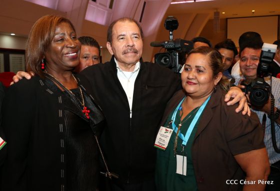 Presidente Daniel con diputados del Parlamento Centroamericano