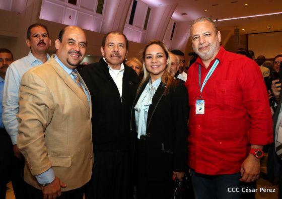 Presidente Daniel con diputados del Parlamento Centroamericano