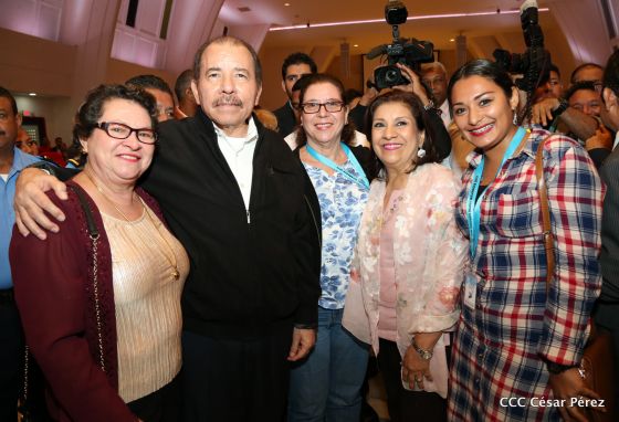 Presidente Daniel con diputados del Parlamento Centroamericano