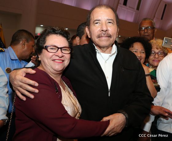 Presidente Daniel con diputados del Parlamento Centroamericano