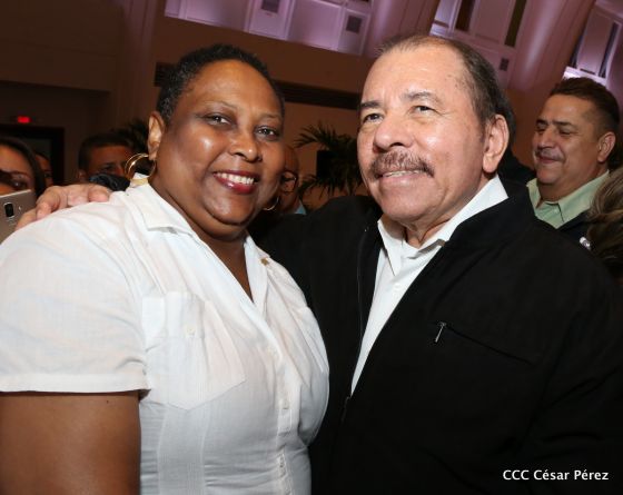 Presidente Daniel con diputados del Parlamento Centroamericano