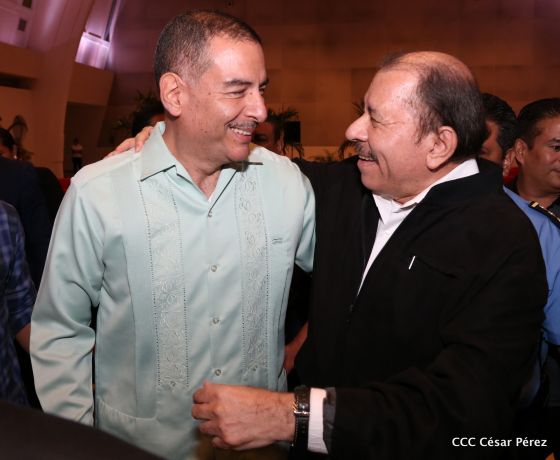 Presidente Daniel con diputados del Parlamento Centroamericano