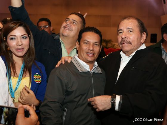 Presidente Daniel con diputados del Parlamento Centroamericano