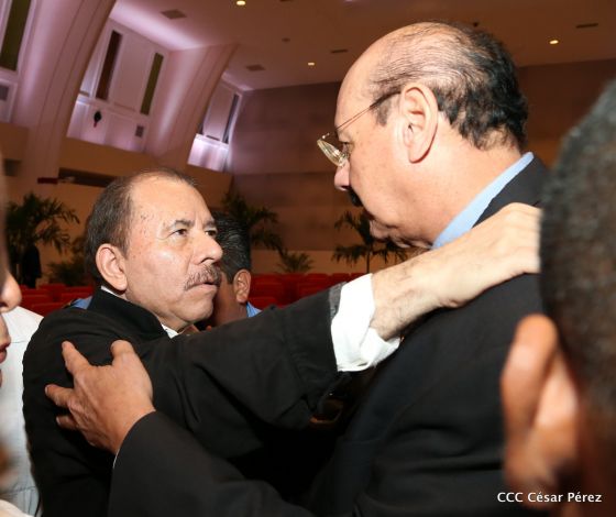 Presidente Daniel con diputados del Parlamento Centroamericano