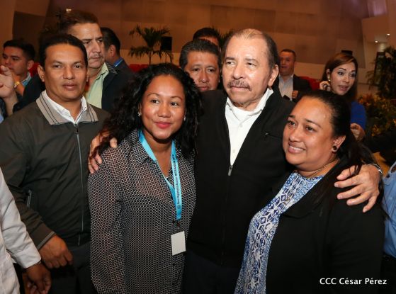 Presidente Daniel con diputados del Parlamento Centroamericano