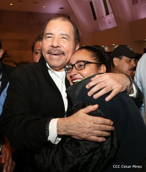 Presidente Daniel con diputados del Parlamento Centroamericano