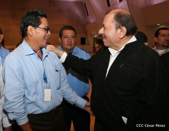 Presidente Daniel con diputados del Parlamento Centroamericano