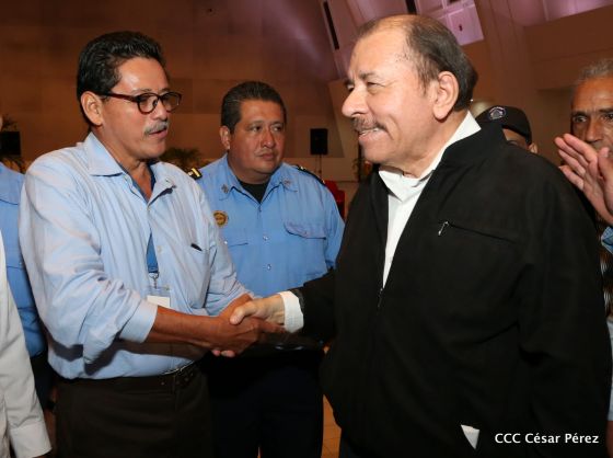 Presidente Daniel con diputados del Parlamento Centroamericano