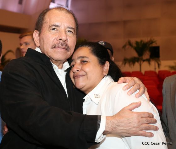 Presidente Daniel con diputados del Parlamento Centroamericano