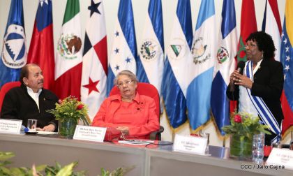 Presidente Daniel con diputados del Parlamento Centroamericano