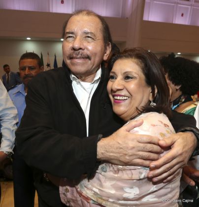 Presidente Daniel con diputados del Parlamento Centroamericano