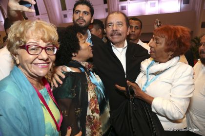 Presidente Daniel con diputados del Parlamento Centroamericano