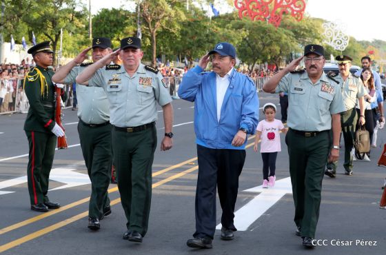 Desfile Militar "Pueblo Ejército"