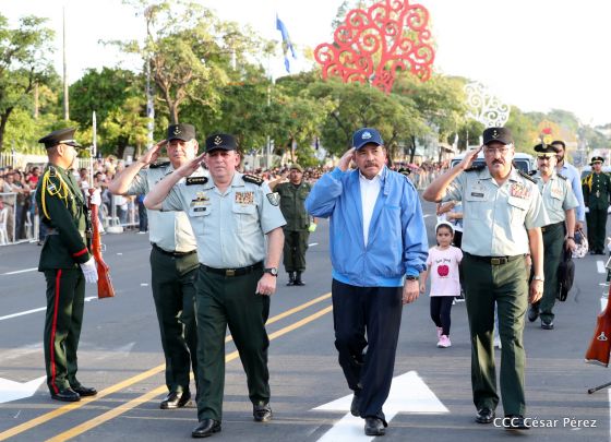 Desfile Militar "Pueblo Ejército"