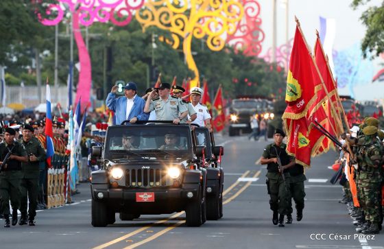 Desfile Militar "Pueblo Ejército"