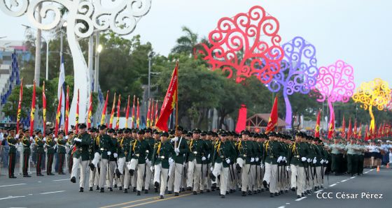 Desfile Militar "Pueblo Ejército"