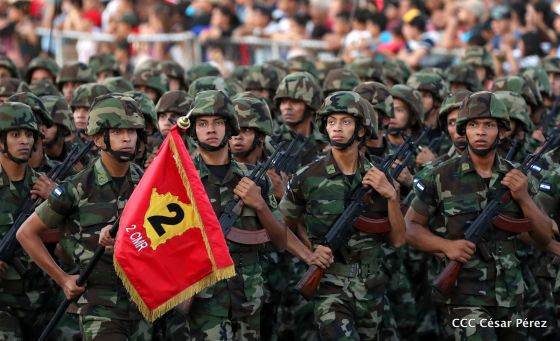 Desfile Militar "Pueblo Ejército"