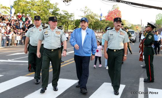 Desfile Militar "Pueblo Ejército"