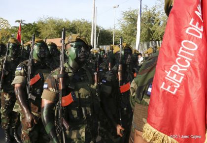 Desfile Militar "Pueblo Ejército"