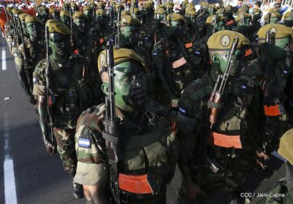 Desfile Militar "Pueblo Ejército"