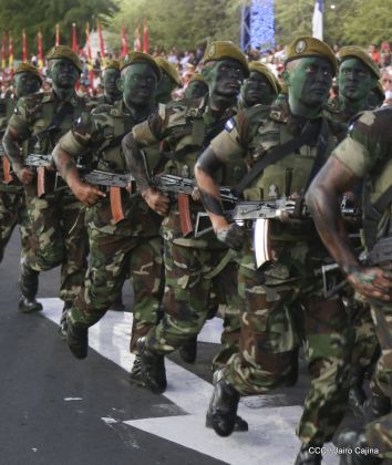 Desfile Militar "Pueblo Ejército"