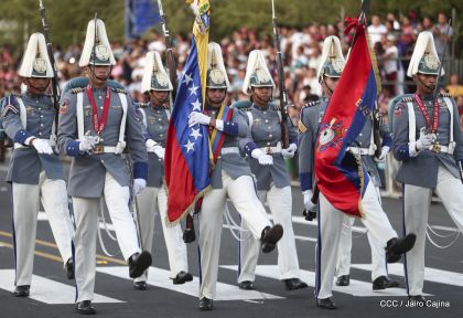 Desfile Militar "Pueblo Ejército"