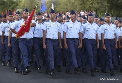 Desfile Militar "Pueblo Ejército"