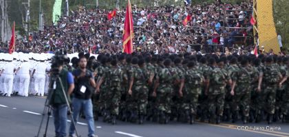 Desfile Militar "Pueblo Ejército"