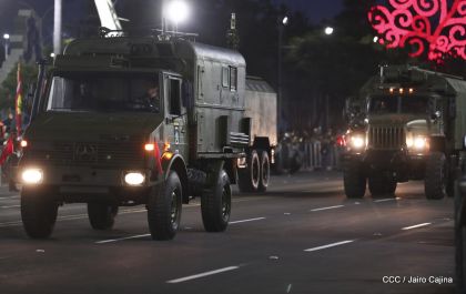 Desfile Militar "Pueblo Ejército"
