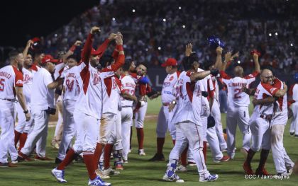 Indios del Bóer entierran a los Dantos y clasifican a la final del Pomares