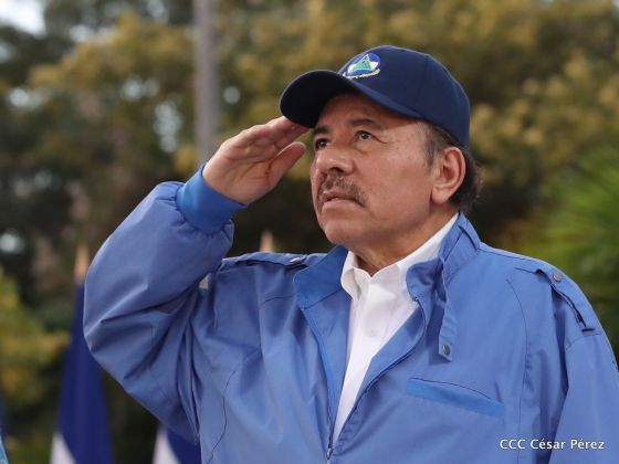 Presidente Daniel Ortega y vicepresidenta Rosario Murillo reciben la Antorcha de la Libertad y la Unidad Centroamericana