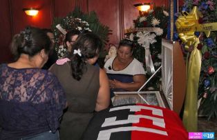 Vela de "La Cachorra" en Funeria Monte de los Olivos