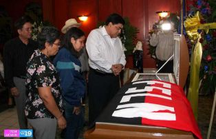 Vela de "La Cachorra" en Funeria Monte de los Olivos