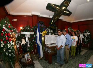 Vela de "La Cachorra" en Funeria Monte de los Olivos