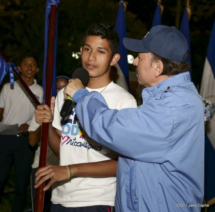 Presidente Daniel Ortega y vicepresidenta Rosario Murillo reciben la Antorcha de la Libertad y la Unidad Centroamericana