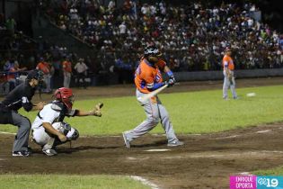 Gigantes a una victoria de la final