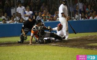 Gigantes a una victoria de la final