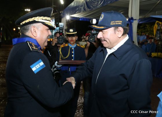 Celebración del 40 Aniversario de la Policía Nacional
