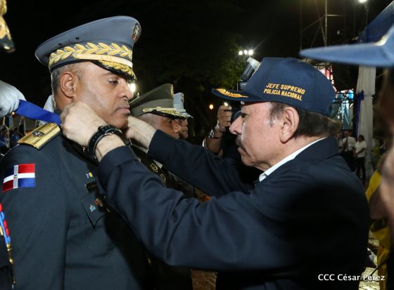 Celebración del 40 Aniversario de la Policía Nacional