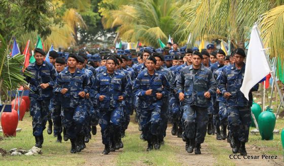  Ejército abandera buques logísticos para misiones en el Pacífico