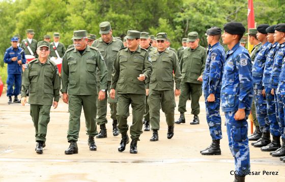 Ejército abandera buques logísticos para misiones en el Pacífico