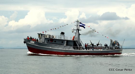  Ejército abandera buques logísticos para misiones en el Pacífico