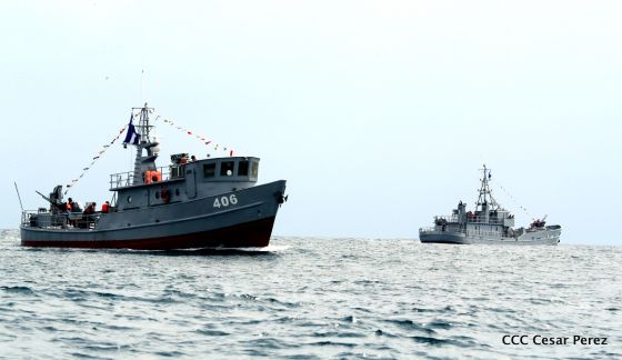  Ejército abandera buques logísticos para misiones en el Pacífico