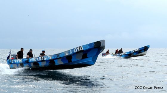  Ejército abandera buques logísticos para misiones en el Pacífico